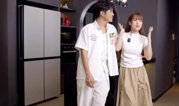 Puka cho biết, vợ chồng cô chuộng phong cách tối giản nên 80% đồ đạc sẽ cất vào tủ để mọi thứ được gọn gàng, ngăn nắp.