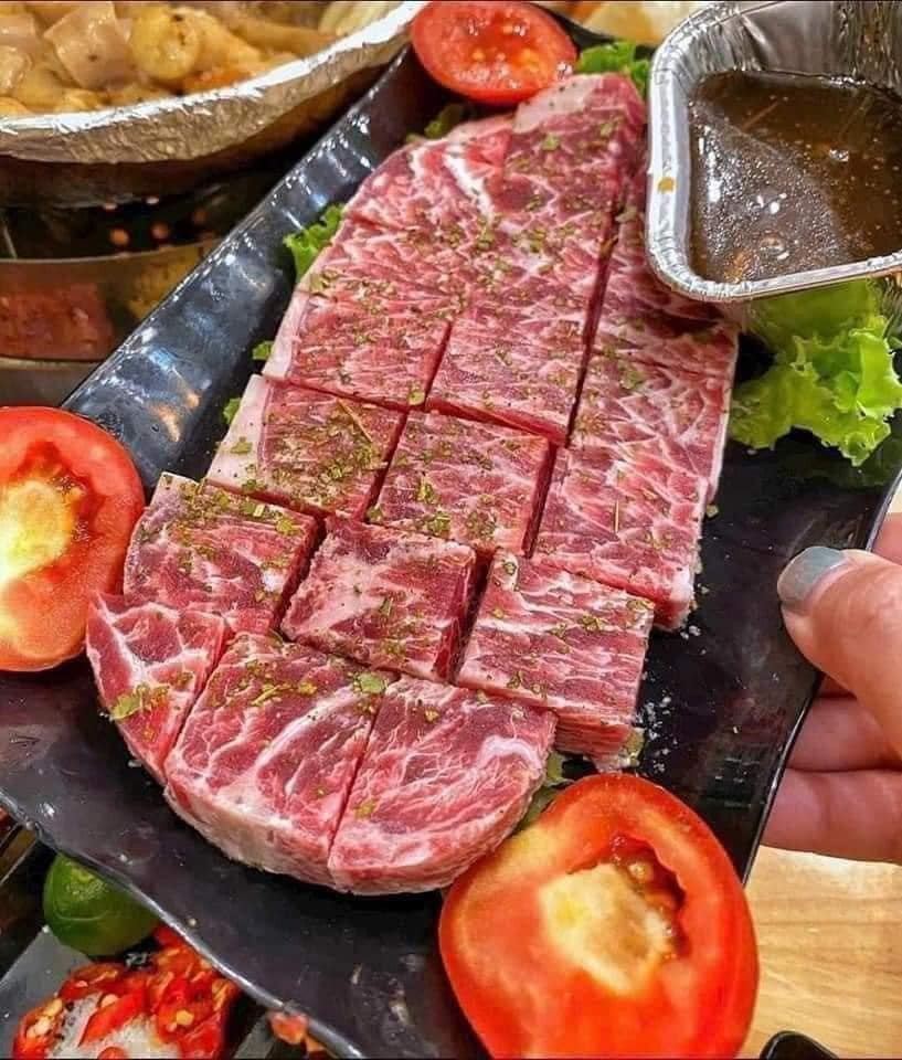 Anh Cường khẳng định thịt bò Kobe xịn không có giá vài trăm nghìn/kg. Ảnh: Facebook