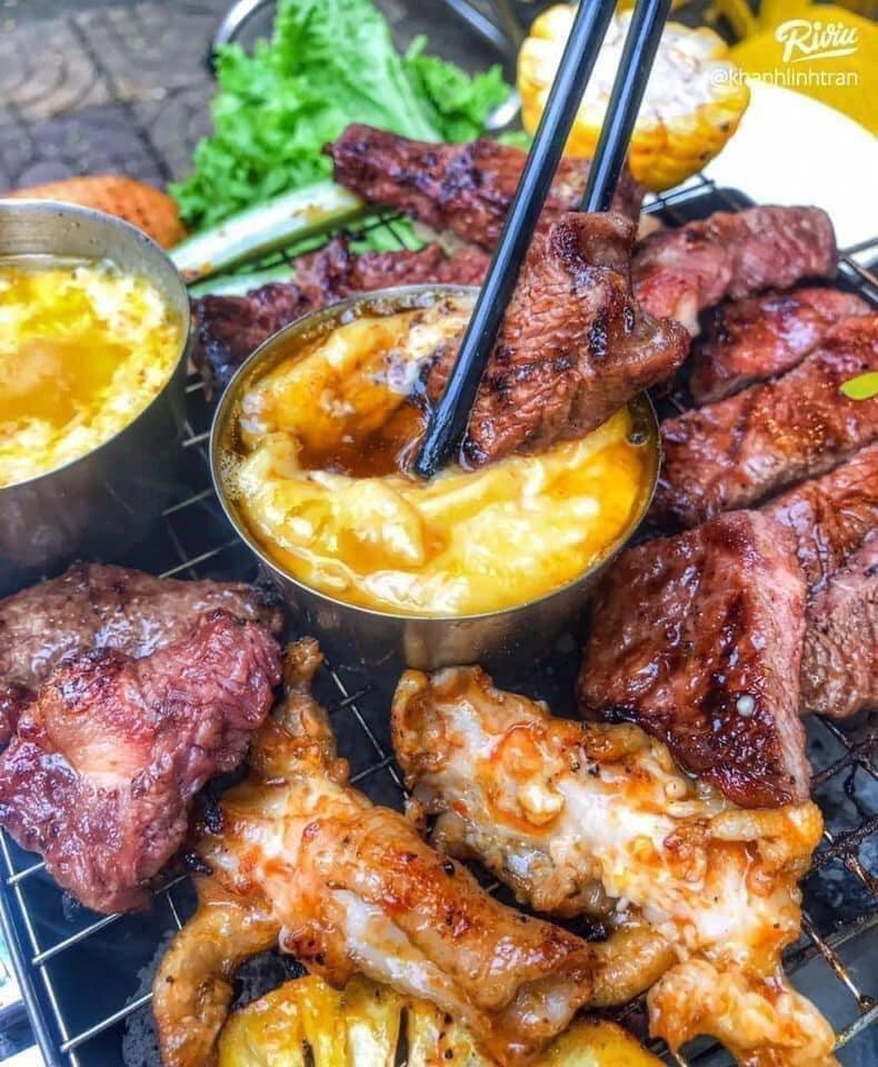 Do mức giá rẻ nên không ít chị em nội trợ đặt nghi vấn về loại thịt bò Kobe này. Một cố người cho biết, chất lượng thịt bò Kobe giá rẻ này ở mức bình thường, không giống kiểu “hàng VIP thượng hạng” mà người bán quảng cáo. Ảnh: Facebook