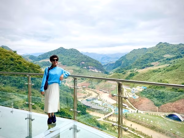 Ve dep cay cau kinh dai nhat the gioi o Moc Chau-Hinh-2