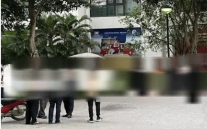 Hà Nội: Bé trai rơi tầng cao chung cư quận Hai Bà Trưng tử vong Ha Noi: Be trai roi tang cao chung cu quan Hai Ba Trung tu vong