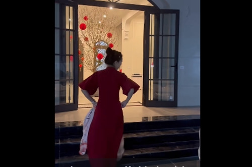 Trên trang cá nhân, nữ diễn viên vừa khoe một góc nhà mới đang hoàn thiện.