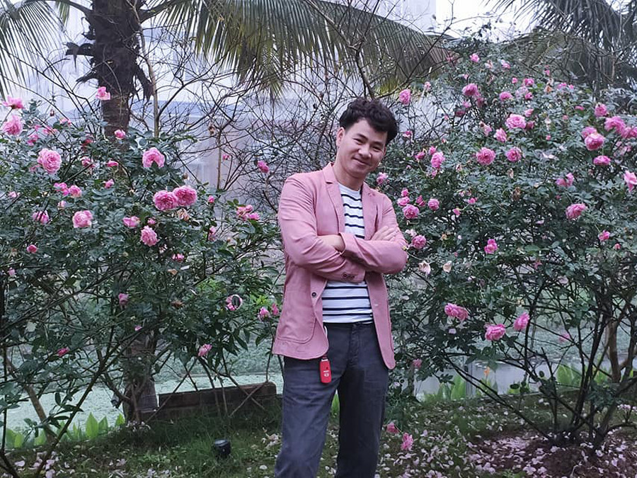 Sau nhiều năm lao động, cống hiến trong nghề, NSND Xuân Bắc sở hữu nhiều tài sản có giá trị. Trong đó có căn biệt thự rộng rãi, tọa lạc ở ngoại ô Hà Nội.