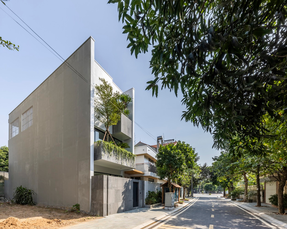 Tọa lạc tại trung tâm thành phố Việt Trì (Phú Thọ), Viet Tri House là kiểu nhà ống điển hình với diện tích khá rộng 5x19,5m.