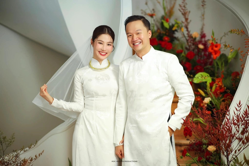 Cuối năm ngoái, Diễm My 9X và doanh nhân Vinh Nguyễn đã chính thức kết hôn sau 6 năm gắn bó. Diễm My 9X được bố mẹ chồng tặng căn biệt thự 2 tầng ở TP HCM làm "tổ ấm". Ảnh: Giadinhnet