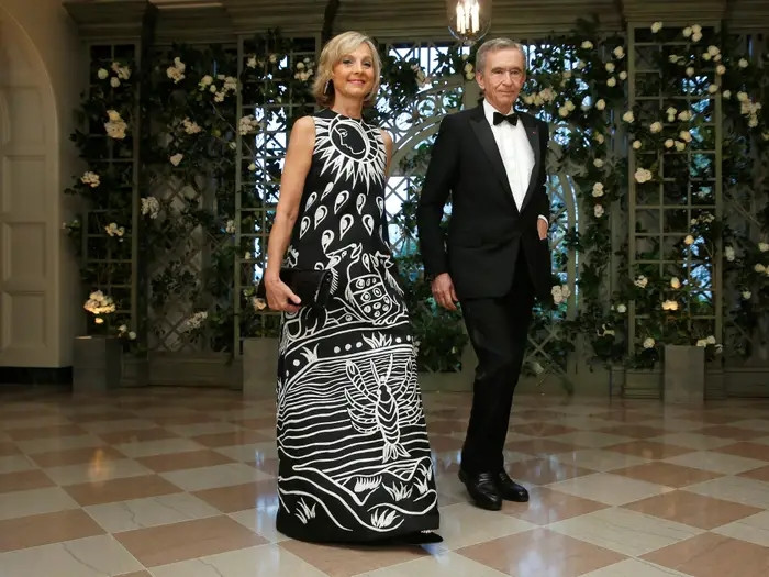 Arnault sau đó kết hôn với nghệ sĩ piano hòa nhạc Hélène Mercier vào năm 1991.