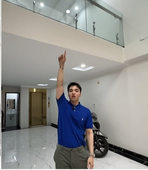 Nhà mới của Tun Phạm chuẩn bị làm nội thất và dự định hoàn thiện vào cuối tháng.