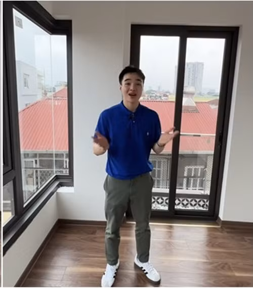 Tầng 6 được bố trí 2 phòng nhỏ dùng làm kho và không gian thờ cúng.