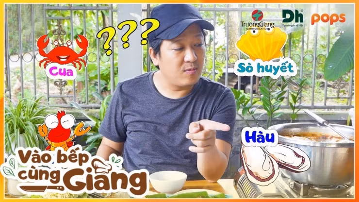 Bên cạnh đó, danh hài Trường Giang còn có series nấu ăn triệu view trên YouTube, được dân mạng cho là mang lại nguồn thu "khủng".