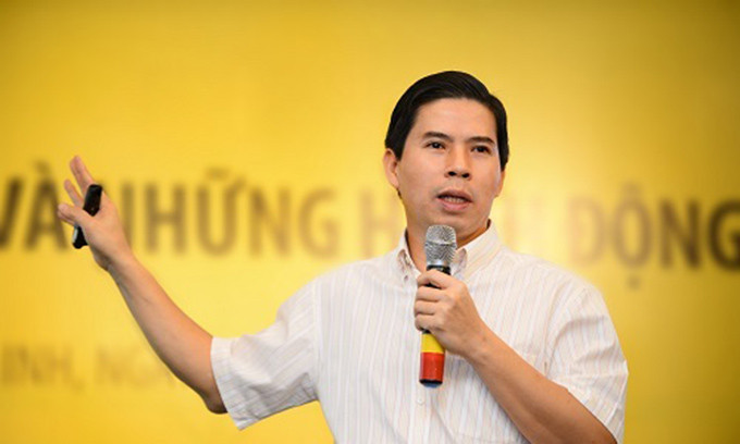 Chủ tịch Thế Giới Di Động Nguyễn Đức Tài được miêu tả là người rất bình dân. Ông thường xuất hiện trong chiếc áo phông quen thuộc. Ảnh: TGDD