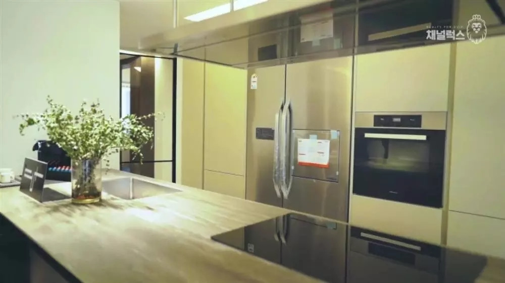 Khu vực bếp hiện đại. Ảnh: Skyedaily