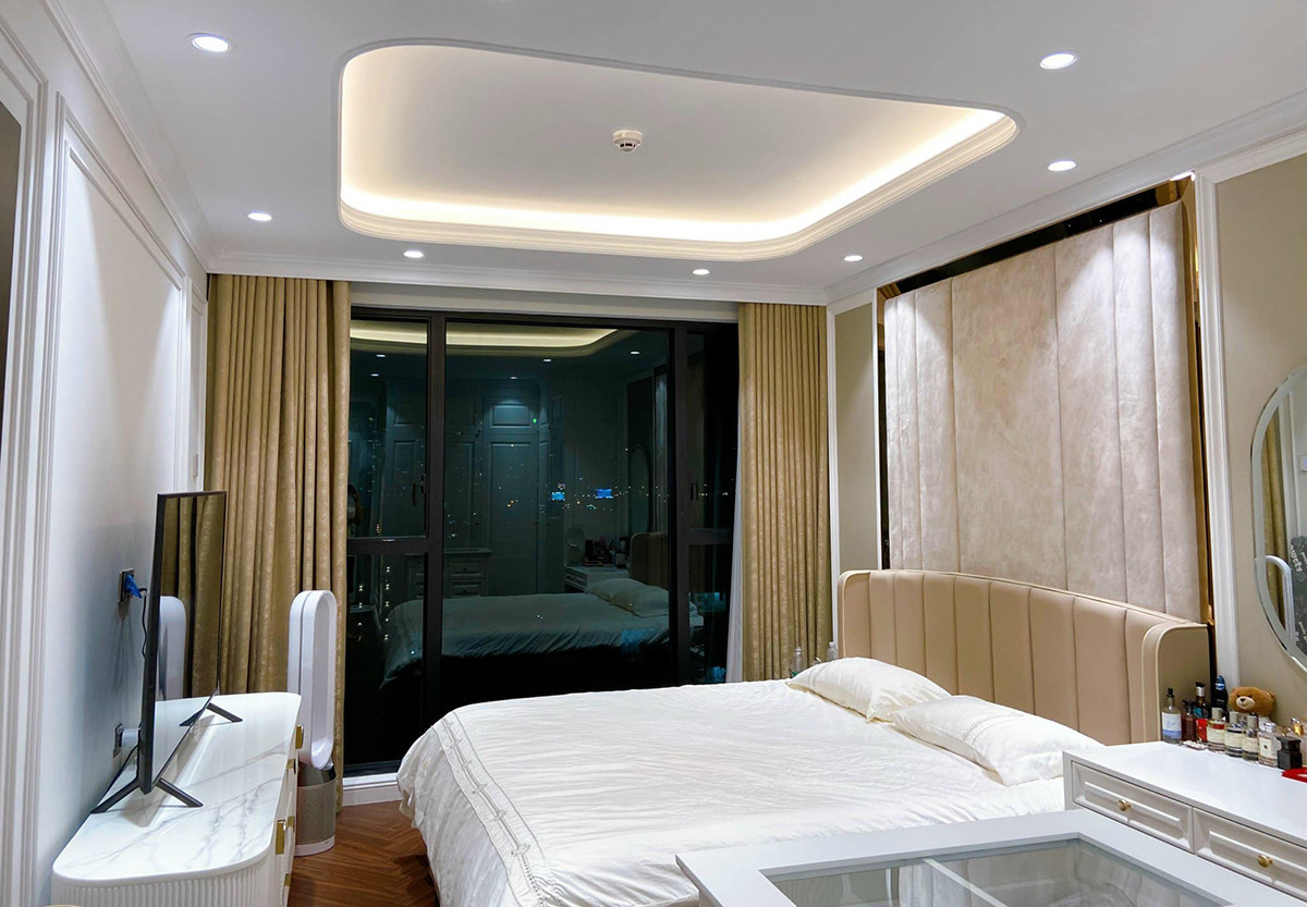 Phòng ngủ hiện đại, sang trọng. Ảnh: FBNV