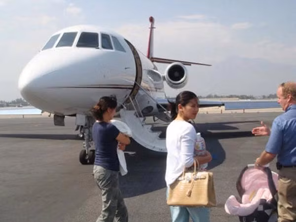 Thậm chí, thiếu gia Trung Quốc có cả phi cơ được thiết kế riêng trị giá 500 triệu tệ (1.731 tỷ đồng).