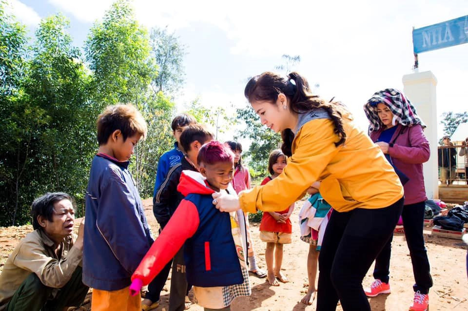 CEO King Coffee thường xuyên tham gia các công tác thiện nguyện. Nguồn ảnh: FBNV