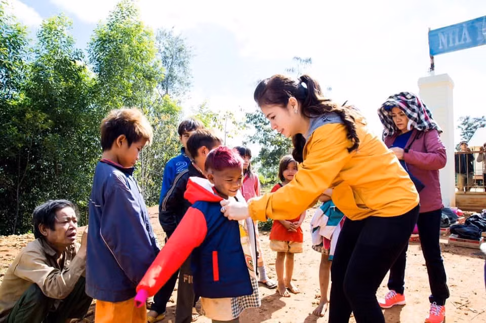 CEO King Coffee thường xuyên tham gia các công tác thiện nguyện. Nguồn ảnh: FBNV