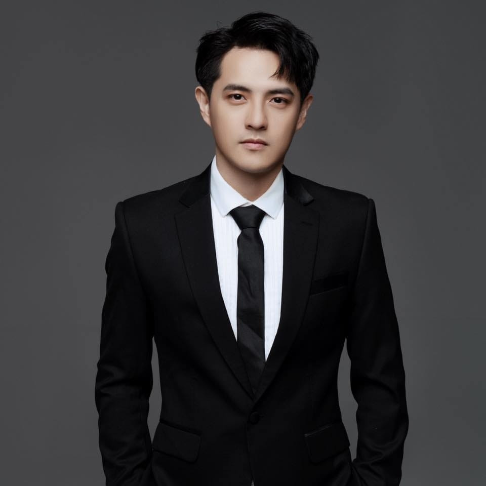 Dù sinh ra trong gia đình có điều kiện nhưng Ông Cao Thắng rất tự lập, không dựa dẫm vào người thân. Anh tốt nghiệp Đại học Kinh tế TP HCM vào năm 2010. Ảnh: Internet