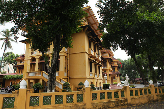 Ngày 26/8/2016, Trụ sở Bộ Ngoại giao được trao bằng xếp hạng di tích lịch sử cấp Quốc gia. Ảnh: Dân Việt