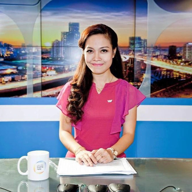  BTV Hoàng Trang là gương mặt quen thuộc với khán giả truyền hình VTV qua hàng loạt chương trình như Ký Ức Thời Gian, Điểm hẹn văn hóa, Gõ Cửa Ngày Mới, Chiều Cuối Năm, Bữa Trưa Vui Vẻ và Giai Điệu Tự Hào...