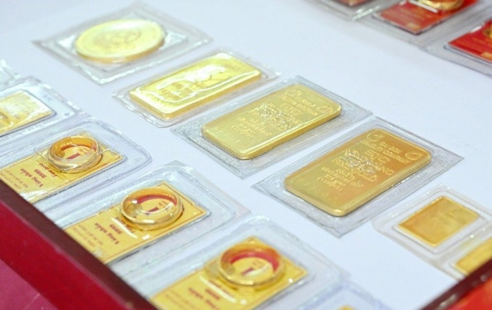 Gia vang hom nay 25/5: Tang nhe theo the gioi?