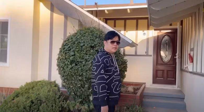 Trong một clip của Thúy Nga trước đó, Quang Lê cho biết căn nhà này cổ kính, giống như nhà Đà Lạt hồi xưa.