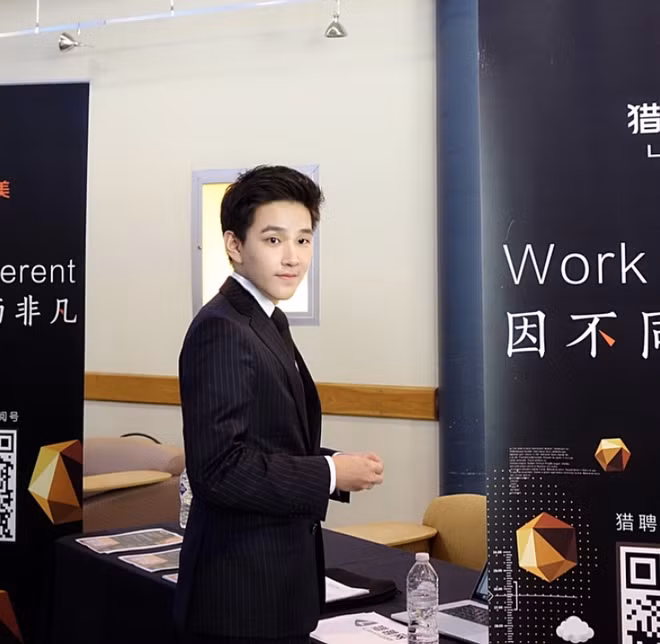 Năm 2019, thiếu gia Eric Tse (con trai của vợ chồng nhà sáng lập tập đoàn dược Sino Biopharmaceutical) trở thành tỷ phú USD chỉ sau 1 đêm nhờ nhận được món quà khủng của bố mẹ là 3,8 tỷ USD (tương đương với 45% cổ phần công ty) khi mới 24 tuổi.