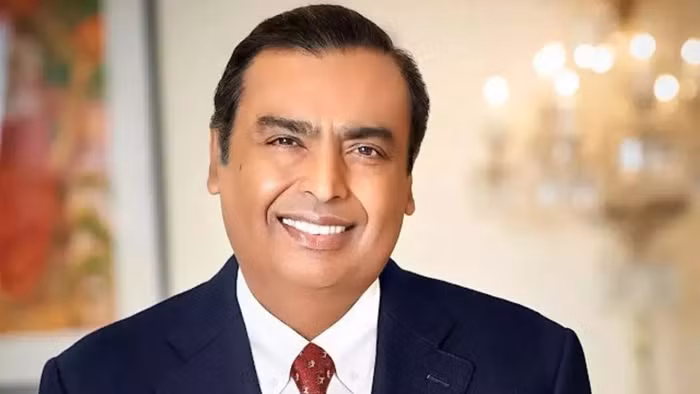 Tỷ phú Mukesh Ambani là chủ tịch và điều hành Reliance Industries với doanh thu 110 tỷ USD. Ông hiện sở hữu khối tài sản 123,7 tỷ USD, là người giàu nhất Châu Á và giàu thứ 11 thế giới. Ảnh: News24