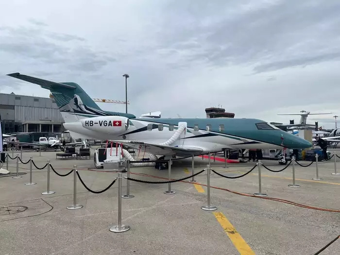 Chiếc PC-24 trị giá khoảng 10 triệu USD đã được trưng bày vào tháng 5 tại EBACE, một hội nghị kinh doanh hàng không ở Geneva. Máy bay phản lực này là mẫu đầu tiên được cập nhật mà Pilatus công bố vào tháng 10 năm ngoái.