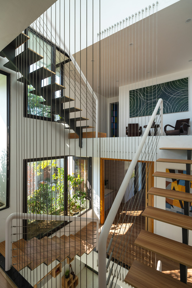 Thiết kế nhà chú trọng vào việc tạo ra những khoảng mở liên tục, không chỉ kết nối không gian trong và ngoài nhà mà còn kết nối các không gian sinh hoạt với nhau.