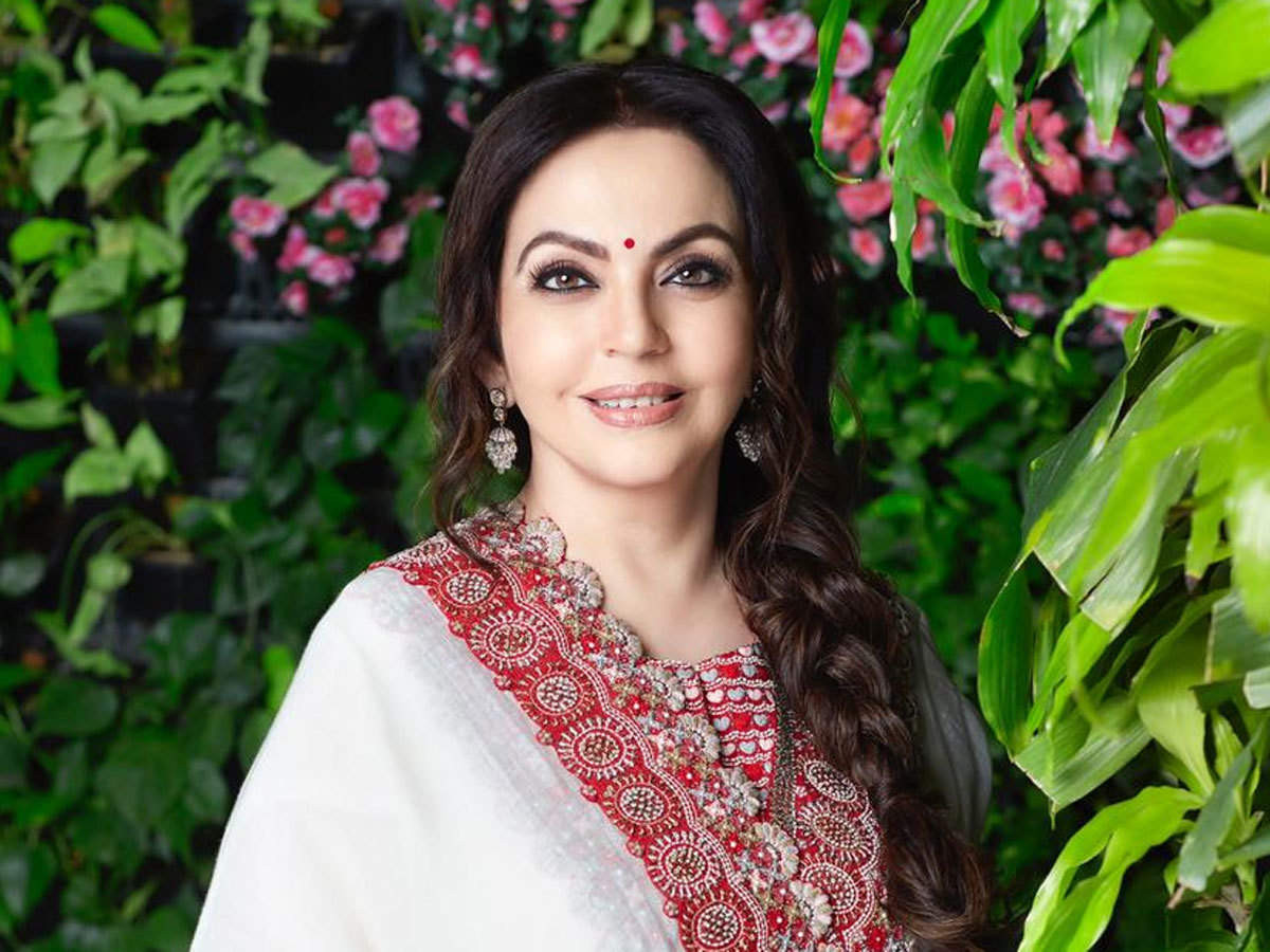 Bà Nita Ambani còn gây chấn động khi có 1 bộ sưu tập son môi, tổng giá trị lên đến 50.000 USD (hơn 1,2 tỷ đồng).