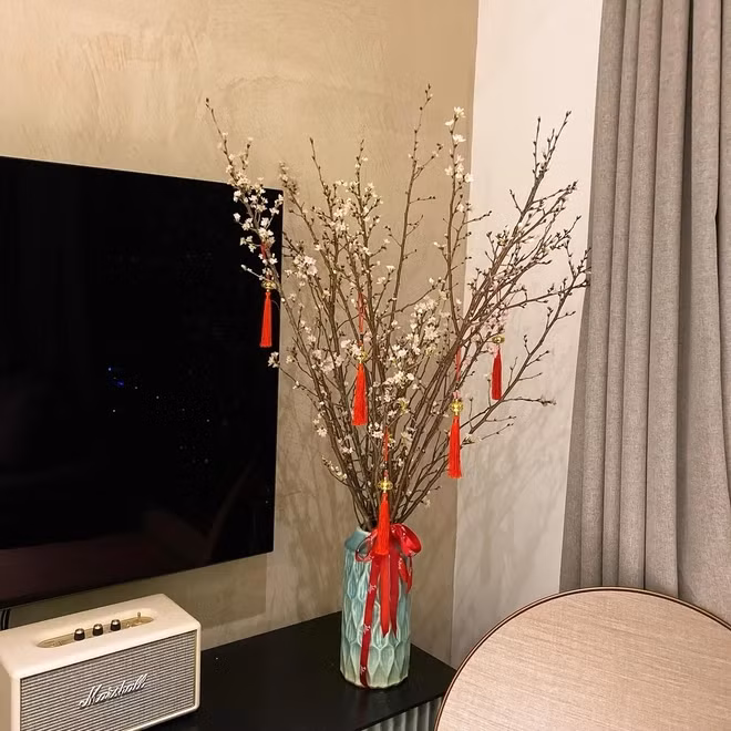 Từng góc trong nhà đều được ca sĩ Bích Phương trang trí và decor bắt mắt.