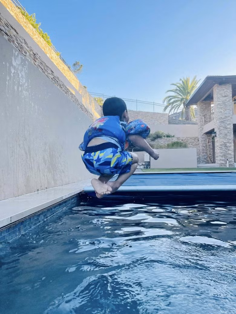 Biệt thự của vợ cũ Đan Trường sống nằm trong khu nhà giàu có view thung lũng.