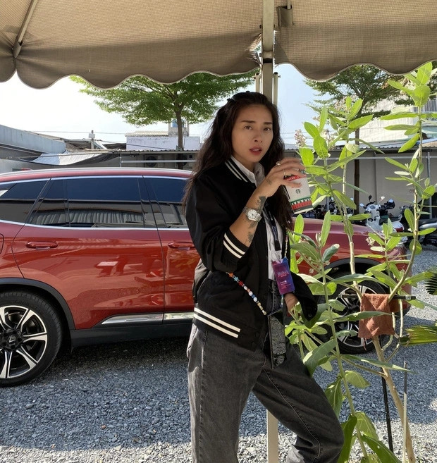 "Đả nữ" cũng từng sở hữu chiếc siêu xe BMW X5 sang trọng có giá khoảng 5 tỷ đồng. Ảnh: Internet