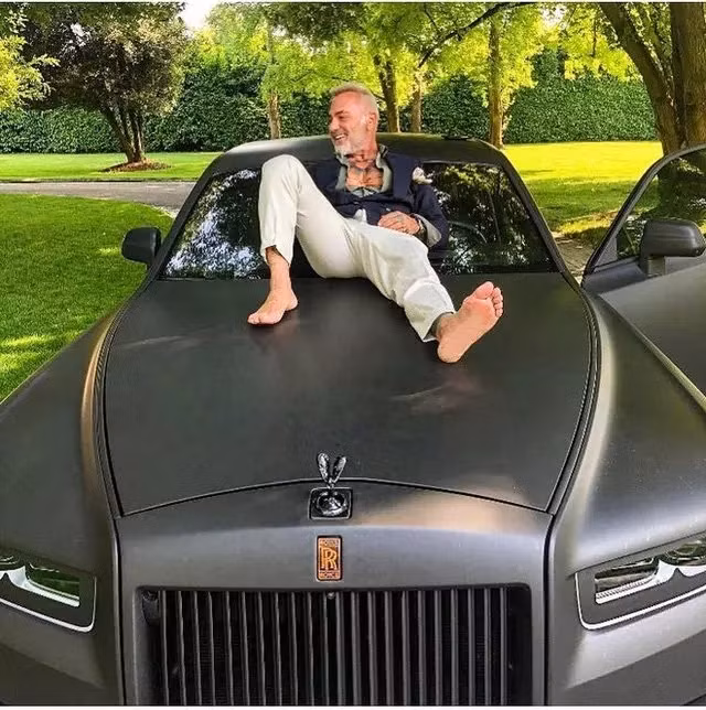 Theo trang Wealthygorilla, tính đến ngày 8/3/2023, triệu phú người Ý sở hữu khoảng 200 triệu USD.