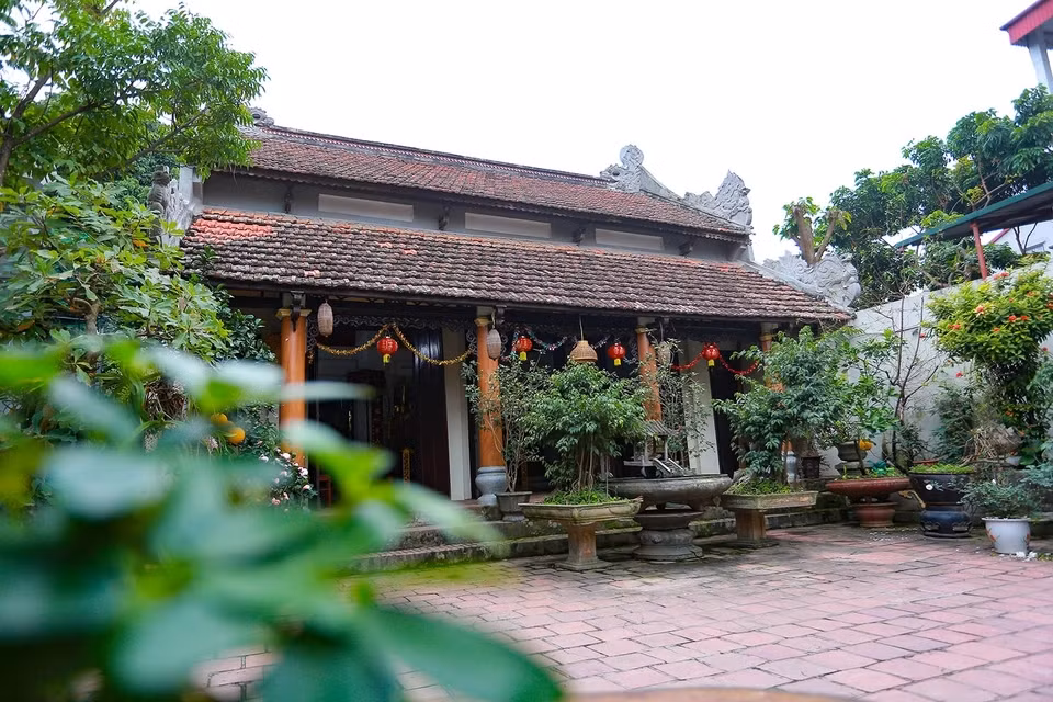 Căn nhà cổ hiện là địa điểm quay yêu thích của các đạo diễn. Mỗi năm, gia chủ đón tiếp khoảng 8-10 đoàn làm phim đến ghi hình. Ảnh: Dân trí