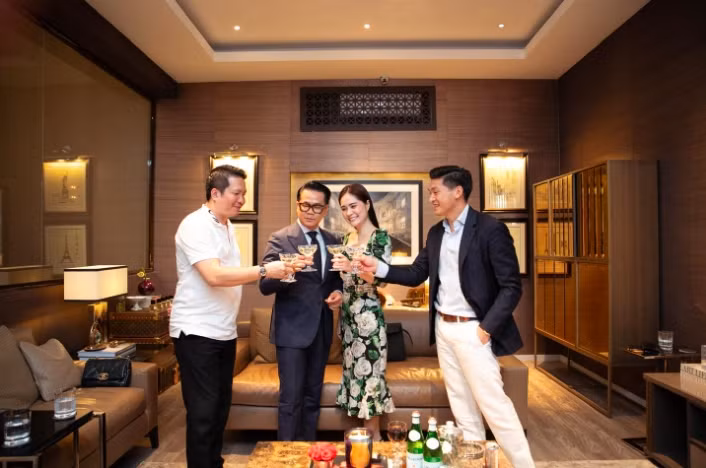 Đặc biệt, nữ đại gia quận 7 còn gây sốc như tuyên bố chi ra tới 6 triệu USD cho Thái Công để thiết kế và hoàn thiện căn biệt thự 400 tỷ. Ảnh: Báo giao thông