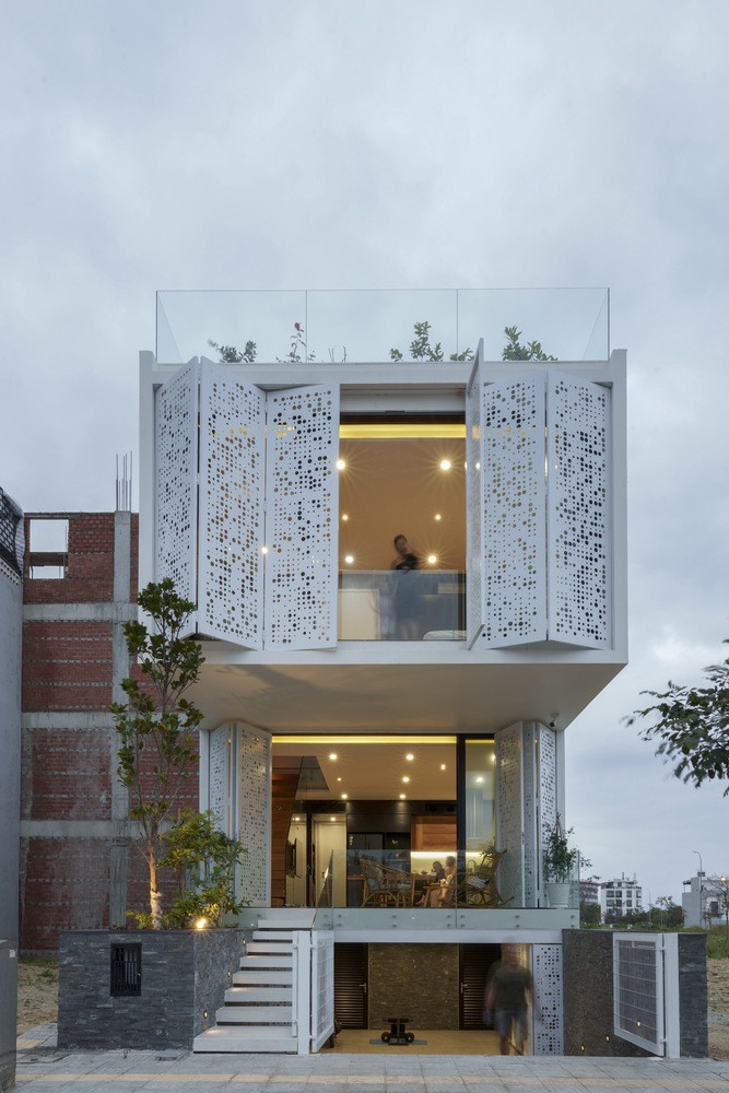 Nha 2 tang thiet ke an tuong, tan dung toi da dien tich trong rau sach-Hinh-11