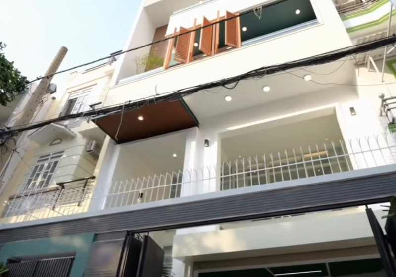 Ngôi nhà của Thu Trang - Tiến Luật gồm 4 tầng kèm 1 hầm xe theo lối kiến trúc hiện đại. Ảnh: Vietnamnet