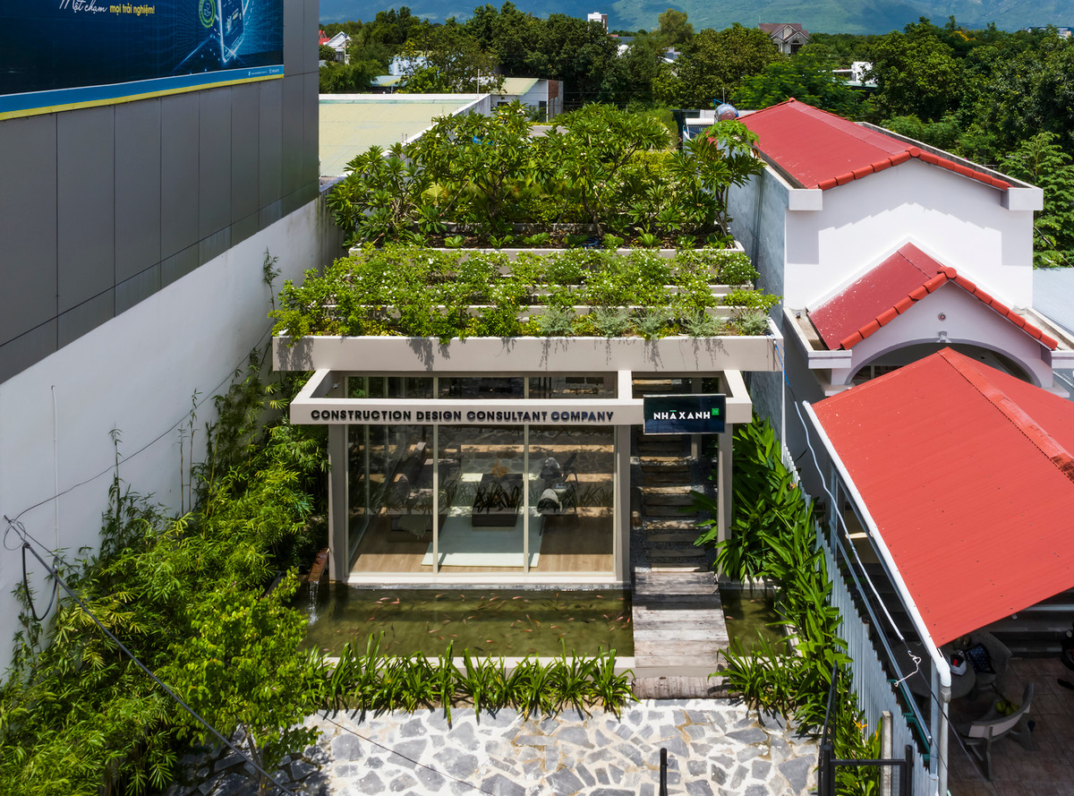 Bao My nuc no khen toa nha “chay tron khoi bui” o Khanh Hoa