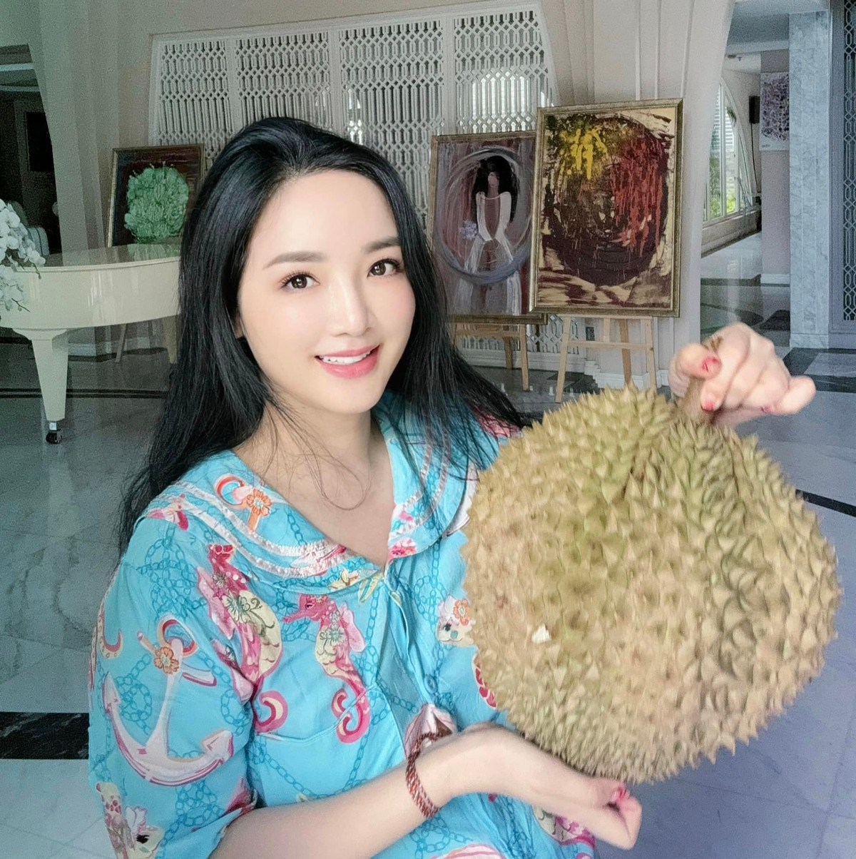 Ở tuổi 53, Hoa hậu Giáng My khiến khán giả ngưỡng mộ bởi ngoại hình tươi trẻ, tận hưởng sự bình yên, thảnh thơi trong biệt thự xa hoa tại quận 2 (TP HCM). Ảnh: FB Giang My Nguyen