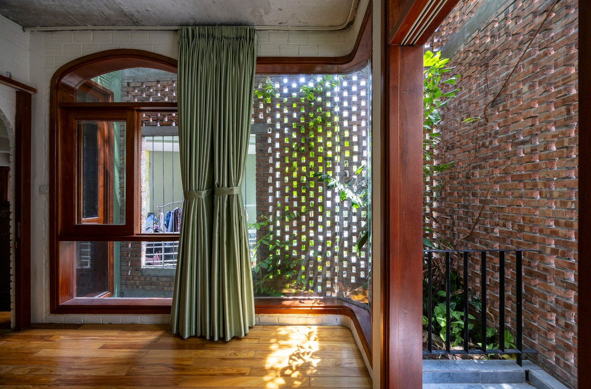 Các khu vực sinh hoạt, nấu ăn được tích hợp thành một không gian đa chức năng, đóng vai trò là khu vực chung chính cho gia đình.