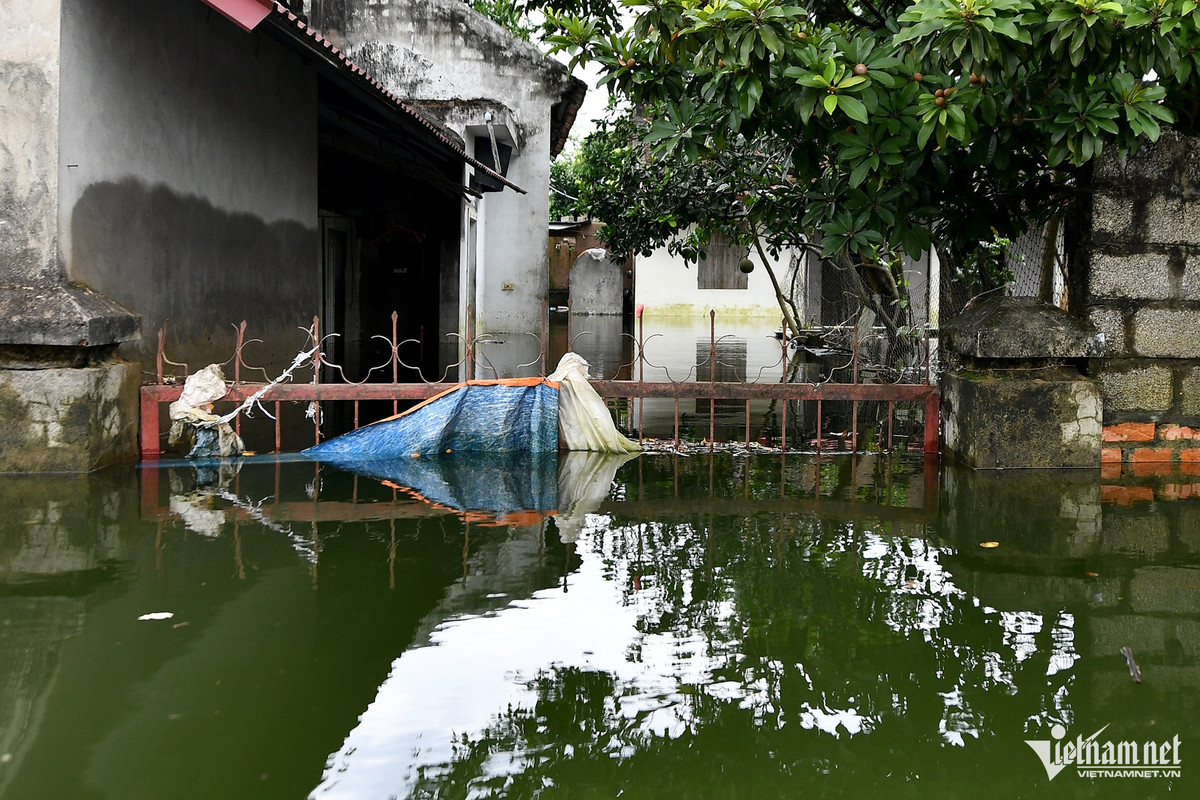 Hiện tại mới chỉ có 20 hộ dân có điện sinh hoạt, còn lại bị cắt điện để đảm bảo an toàn.