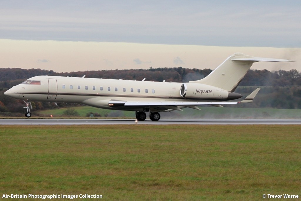 Hiện, không rõ vị tỷ phú đã bán chiếc Bombardier BD-700 Global Express hay chưa nhưng có rất ít thông tin về máy bay này.
