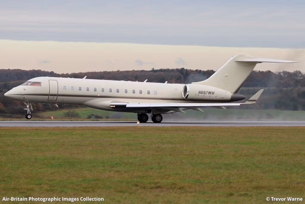 Hiện, không rõ vị tỷ phú đã bán chiếc Bombardier BD-700 Global Express hay chưa nhưng có rất ít thông tin về máy bay này.