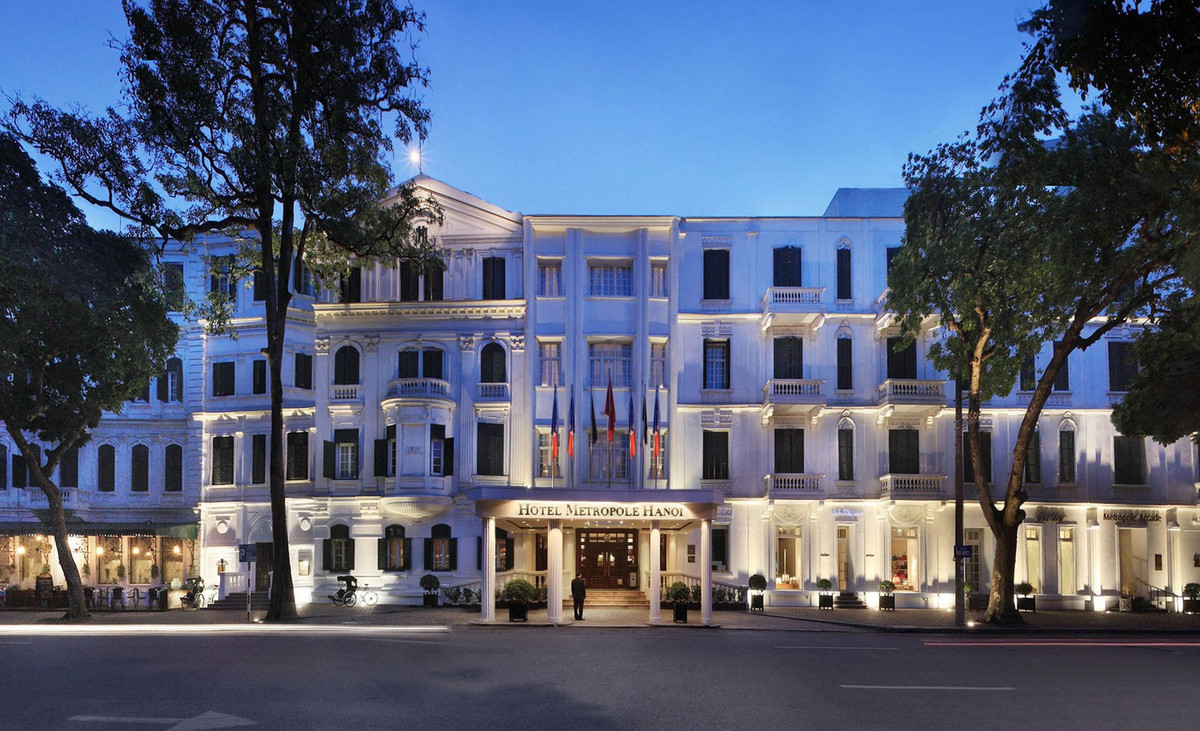 Nằm trên phố Ngô Quyền, quận Hoàn Kiếm, Sofitel Legend Metropole Hà Nội là khách sạn lâu đời nhất Thủ đô, với tuổi đời hơn 120 năm. Ảnh: Booking