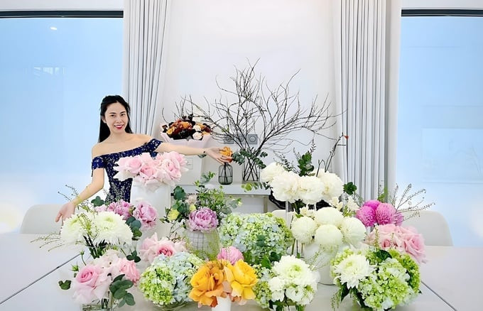 Sau thời gian thi công, đầu năm 2023 Thủy Tiên mới hé lộ vài góc bên trong căn biệt thự mới hoàn thành.