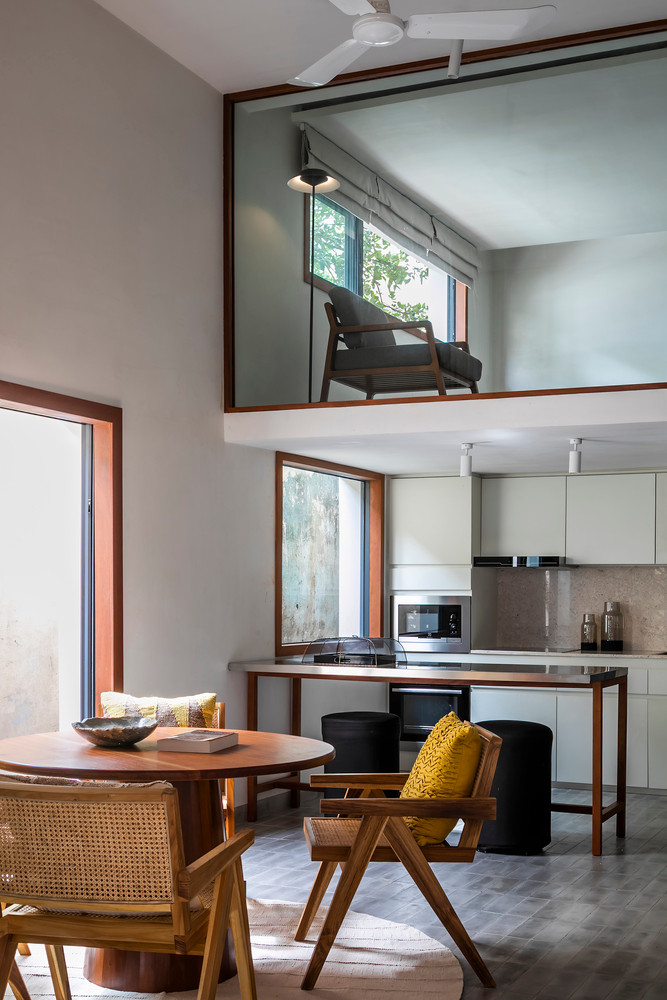 Không gian bên trong được bố trí thông minh với các khu vực chức năng rõ ràng, giúp tối ưu hóa diện tích. Ảnh: Hiroyuki Oki