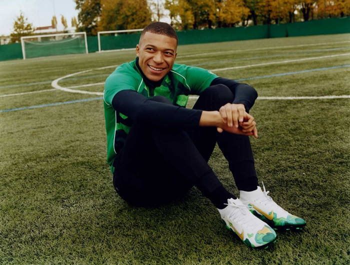 Ngoài tiền lương cao ngất ngưởng, Mbappe còn có nguồn thu nhập đáng kể (khoảng 18 triệu USD mỗi năm) từ hợp đòng quảng cáo với các thương hiệu như Nike, Oakley, Dior và Hublot. Ảnh: Getty