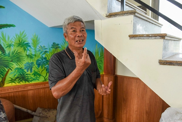 Năm 2022, ngôi nhà xoay của ông Lượng được Cục Sở hữu Trí tuệ Việt Nam công nhận bằng sáng chế độc quyền về mô hình nhà quay trong bể nước. Ảnh: Vietnamnet