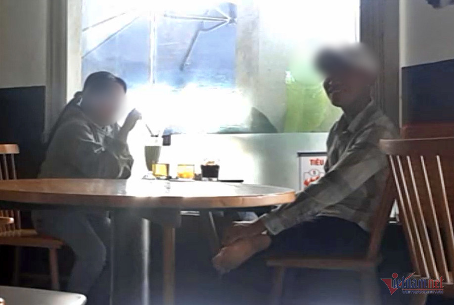 Tiet lo cua ga trai vao khach san cung quy ba 56 tuoi-Hinh-4