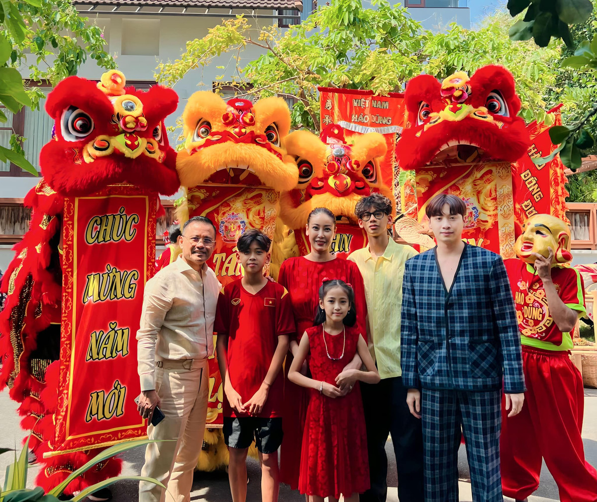  Hoa hậu Hà Kiều Anh hiện có cuộc sống hạnh phúc bên doanh nhân Huỳnh Trung Nam - đại gia trong lĩnh vực bất động sản và thương mại.